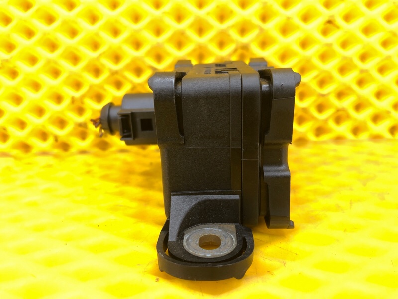 Датчик ускорения Audi Q7 2014 4L