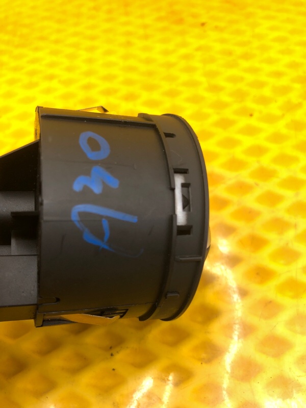 Переключатель света фар Audi Q7 2014 4L