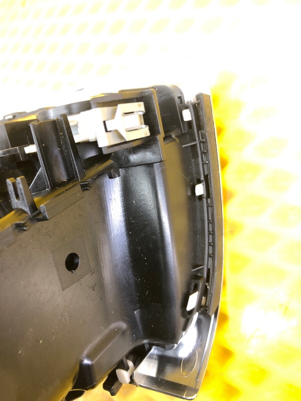 Дефлектор воздушный Audi Q7 2014 4L