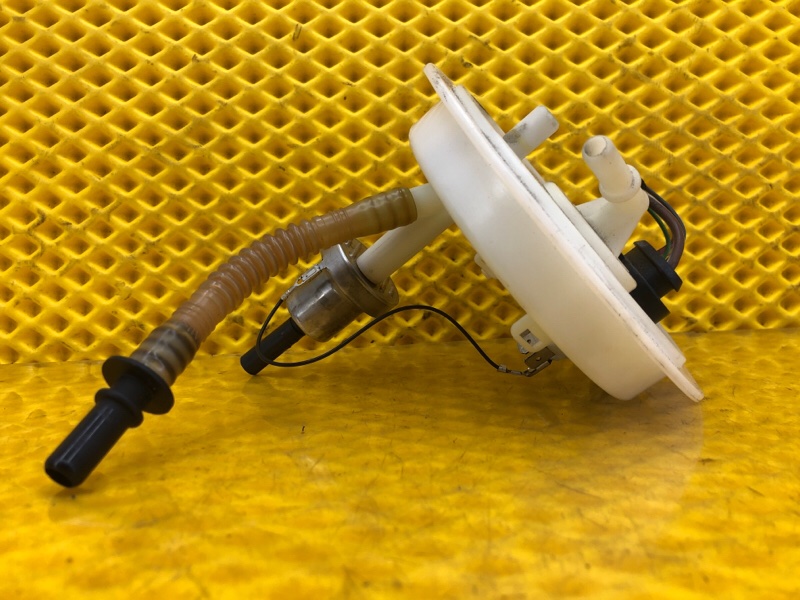 Фланец топливного насоса Audi Q7 2014 4L