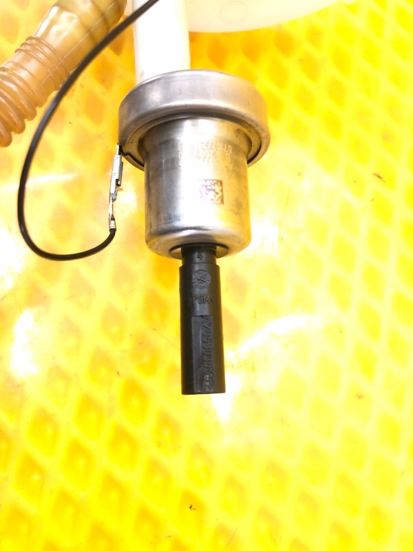 Фланец топливного насоса Audi Q7 2014 4L