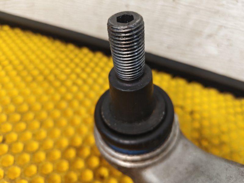 Рычаг передний нижний Audi Q7 2014 4L