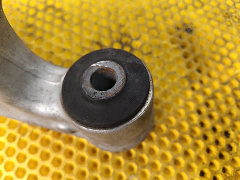 Рычаг передний нижний Audi Q7 2014 4L