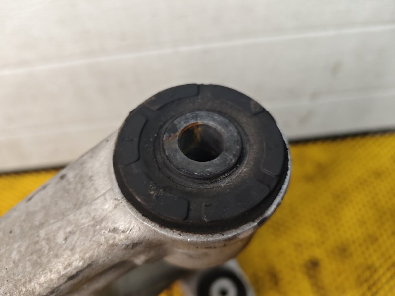 Рычаг передний нижний Audi Q7 2014 4L