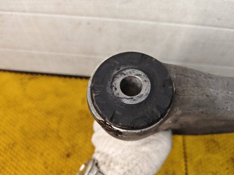 Рычаг передний нижний Audi Q7 2014 4L