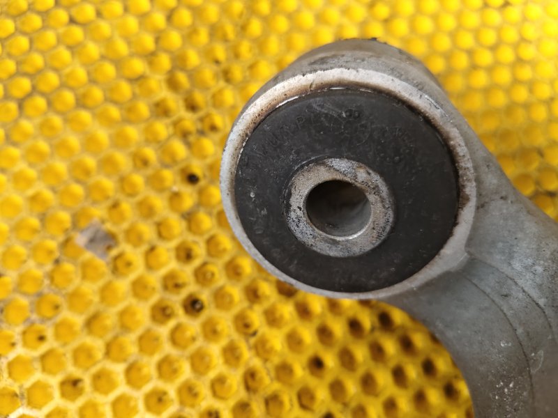 Рычаг передний нижний Audi Q7 2014 4L