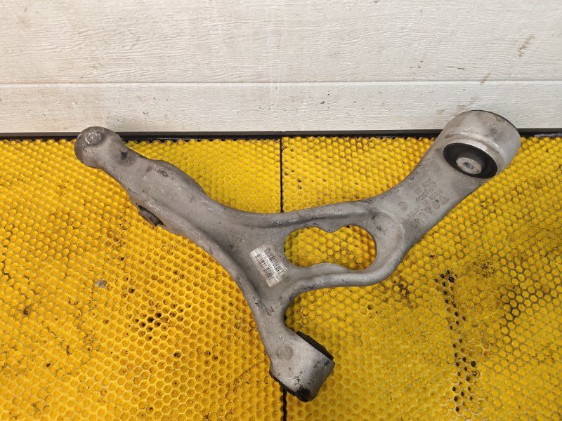 Рычаг передний нижний Audi Q7 2014 4L