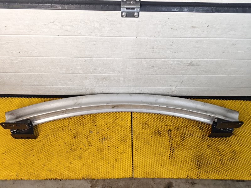 Усилитель бампера Audi Q7 2014 4L