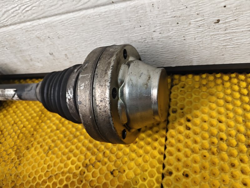 Привод передний Audi Q7 2014 4L