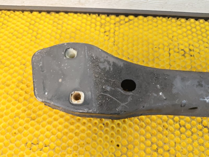 Кронштейн раздатки Audi Q7 2014 4L