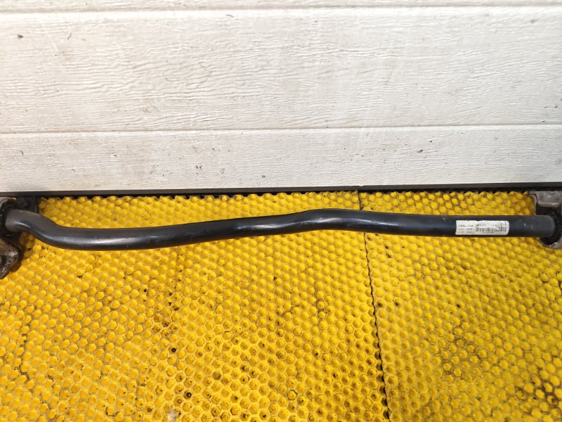 Стабилизатор передний Volkswagen Tiguan