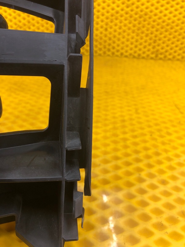 Кронштейн бампера Volkswagen Tiguan