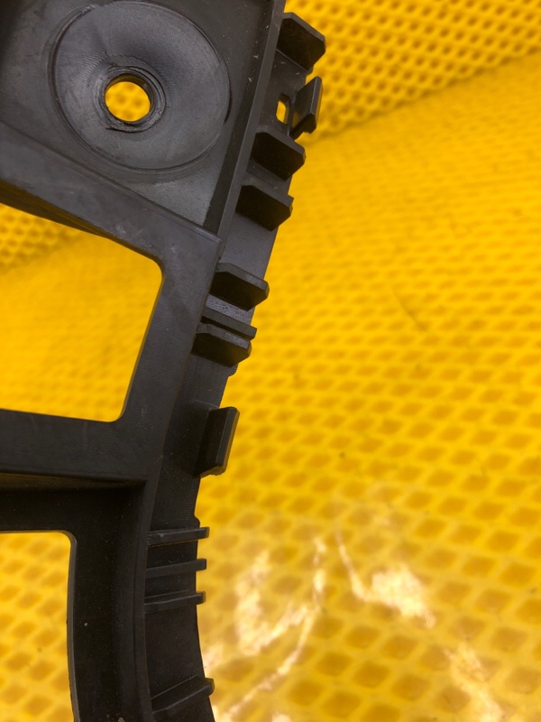 Кронштейн бампера Volkswagen Tiguan