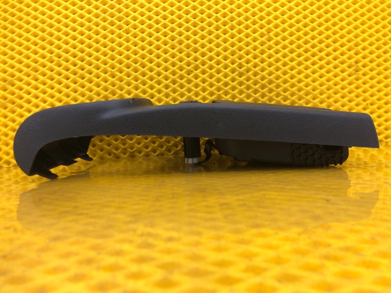 Консоль центральная Volkswagen Tiguan