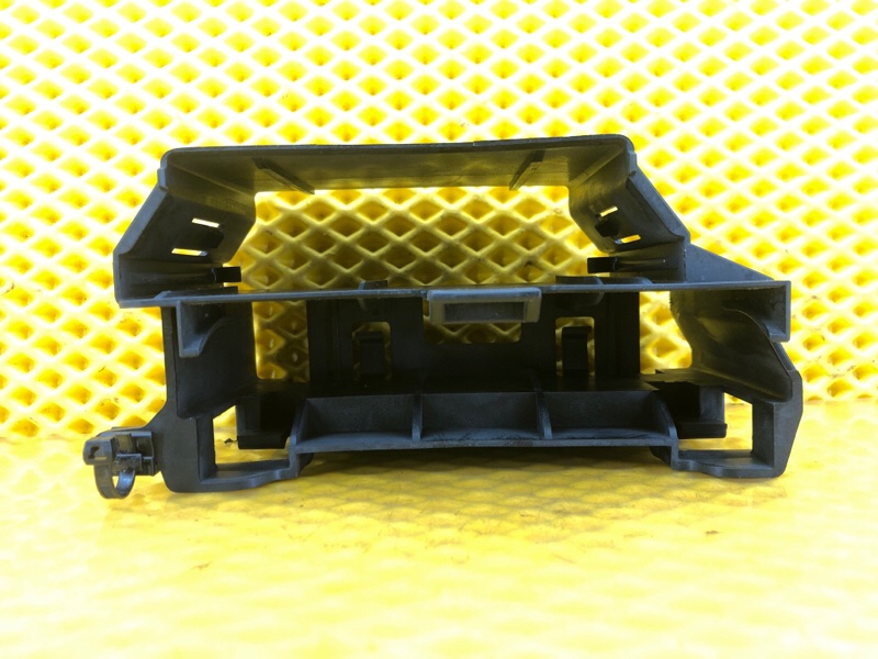 Кронштейн Audi Q7 2014 4L