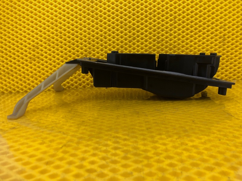 Кронштейн кулисы АКПП Audi Q7 2014 4L