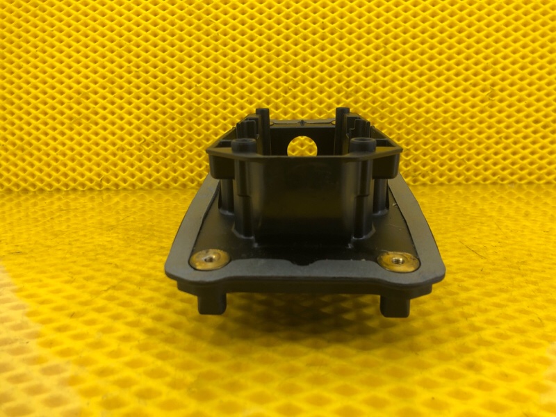 Кронштейн кулисы АКПП Audi Q7 2014 4L