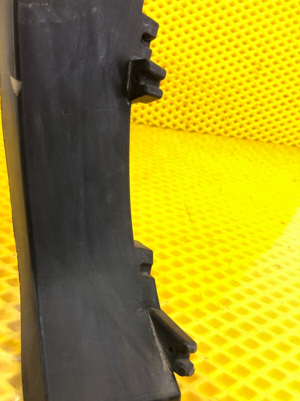 Кронштейн бампера Audi Q7 2014 4L