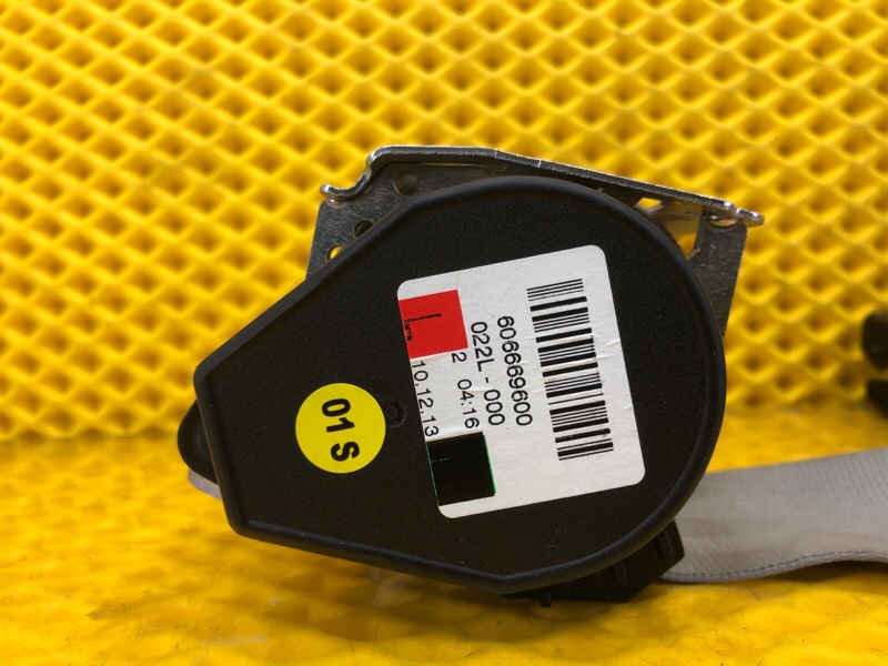 Ремень безопасности задний левый Audi Q7 2014 4L