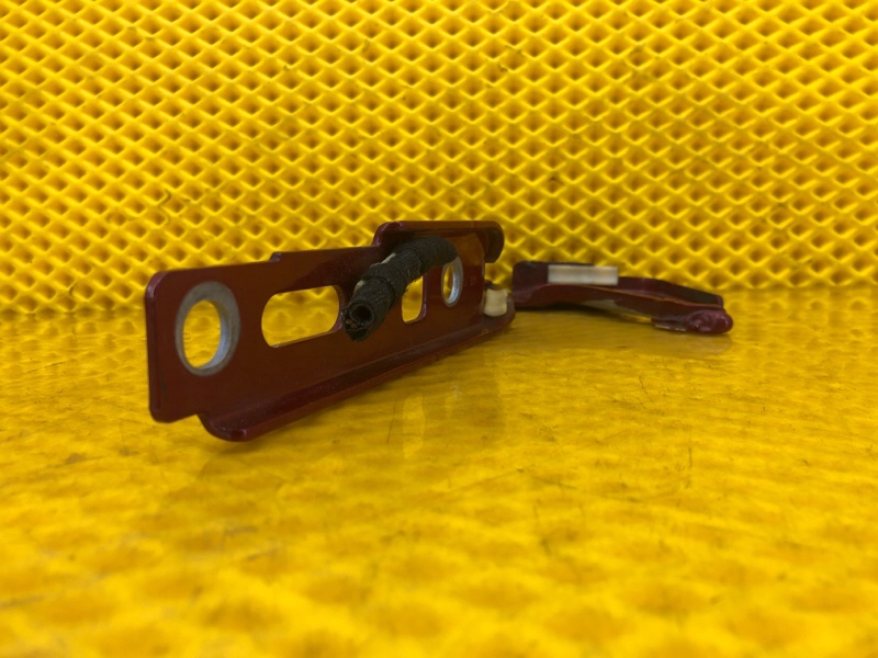 Петля капота правая Audi Q7 2014 4L