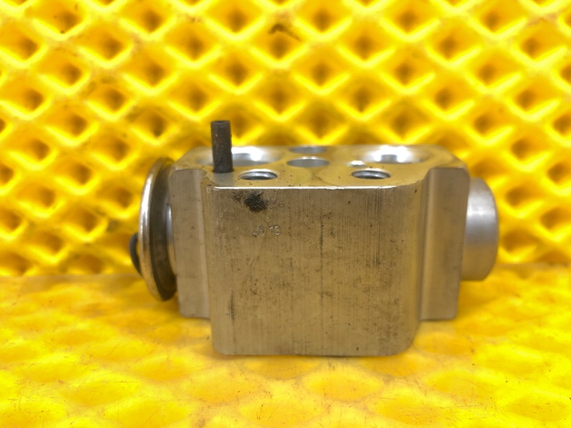 Клапан кондиционера Audi Q7 2014 4L