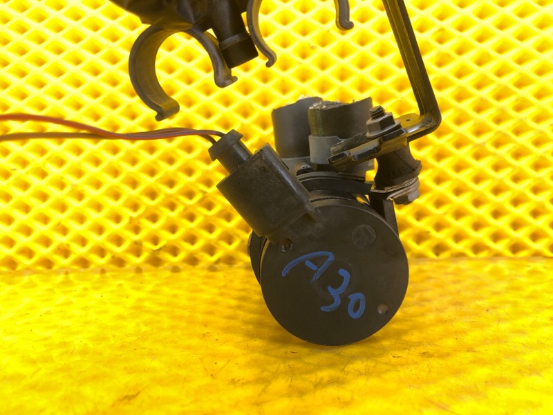 Насос водяной дополнительный , помпа Audi Q7 2014 4L