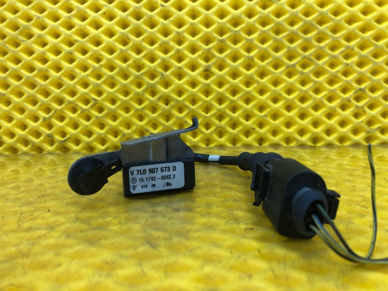 Датчик ускорения Audi Q7 2014 4L