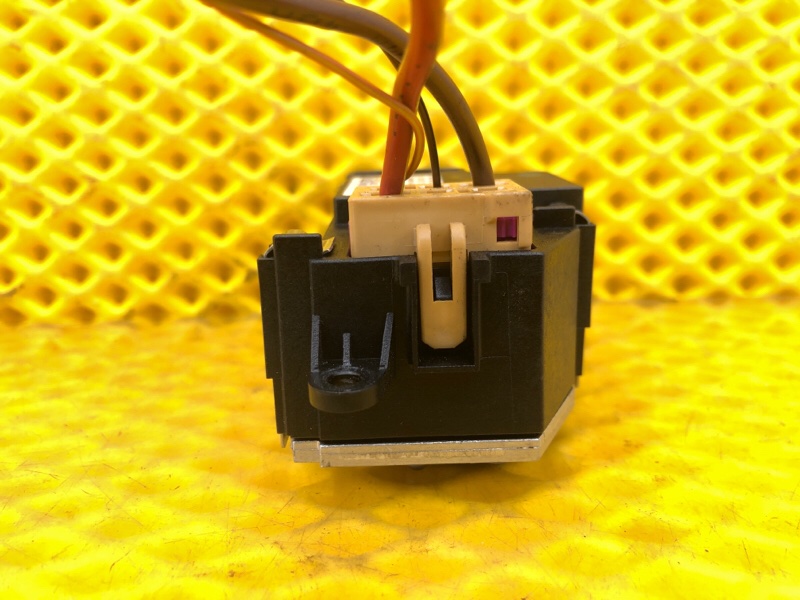 Резистор отопителя Audi Q7 2014 4L