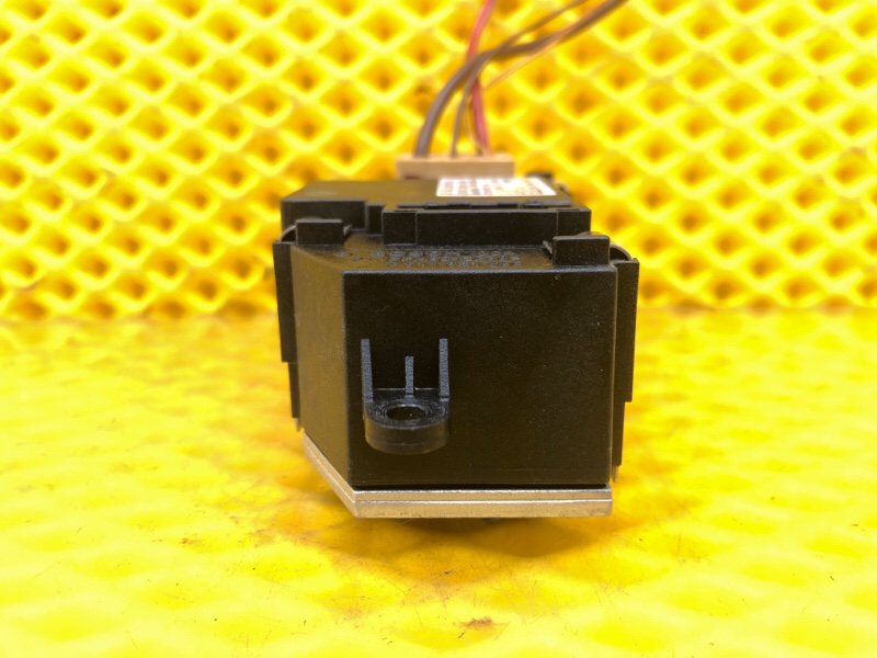 Резистор отопителя Audi Q7 2014 4L