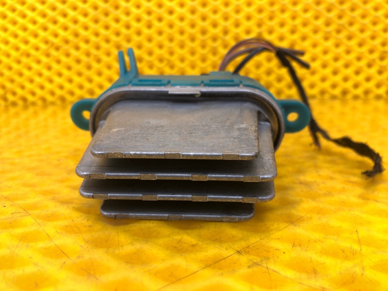 Резистор отопителя Audi Q7 2014 4L