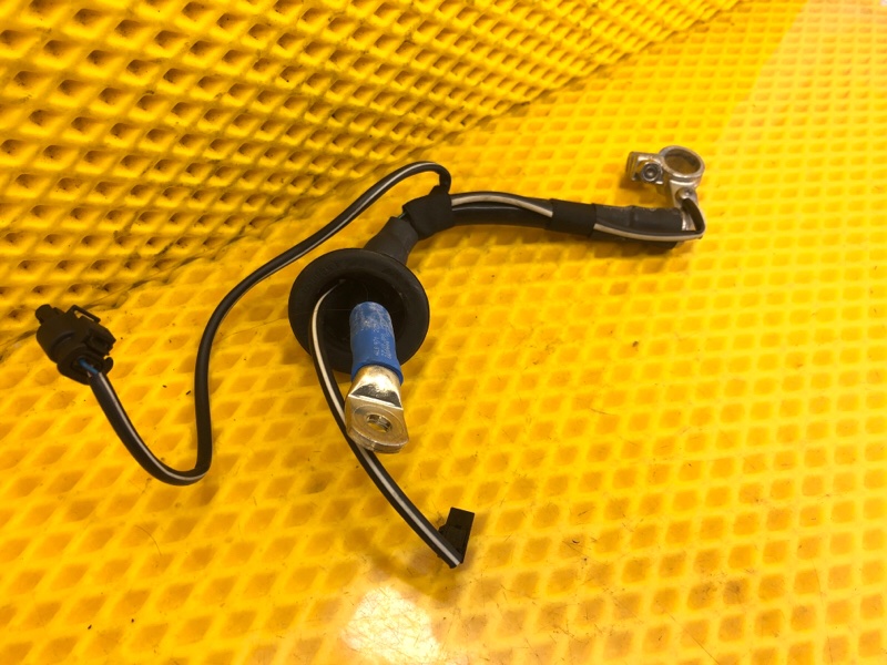 Клема аккумулятора минус Audi Q7 2014 4L