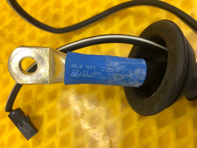 Клема аккумулятора минус Audi Q7 2014 4L