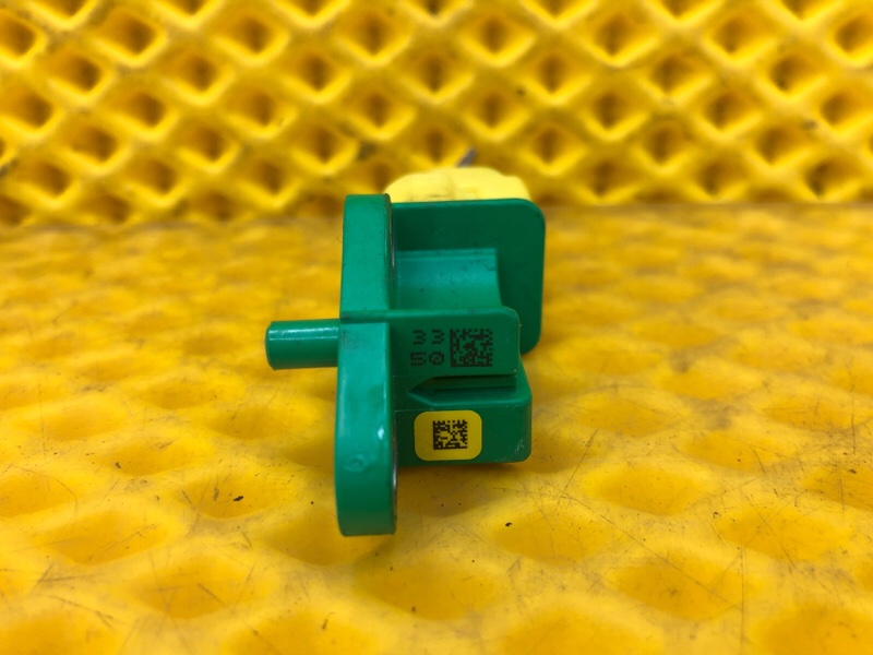 Датчик удара Audi Q7 2014 4L