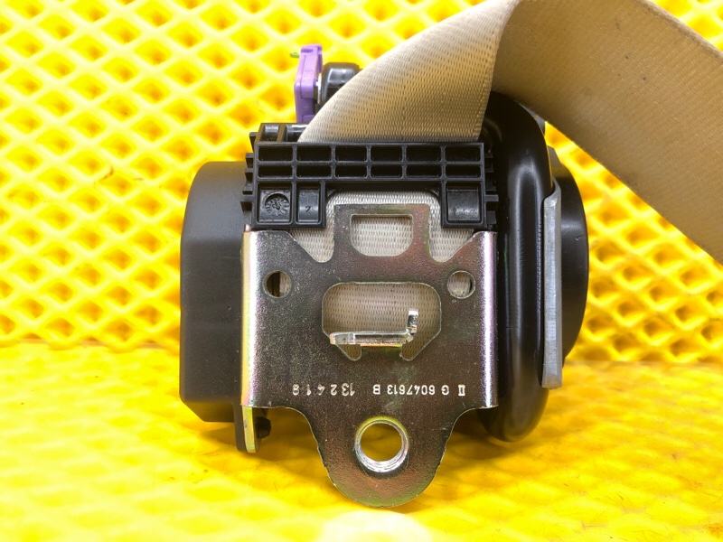 Ремень безопасности Audi Q7 2014 4L