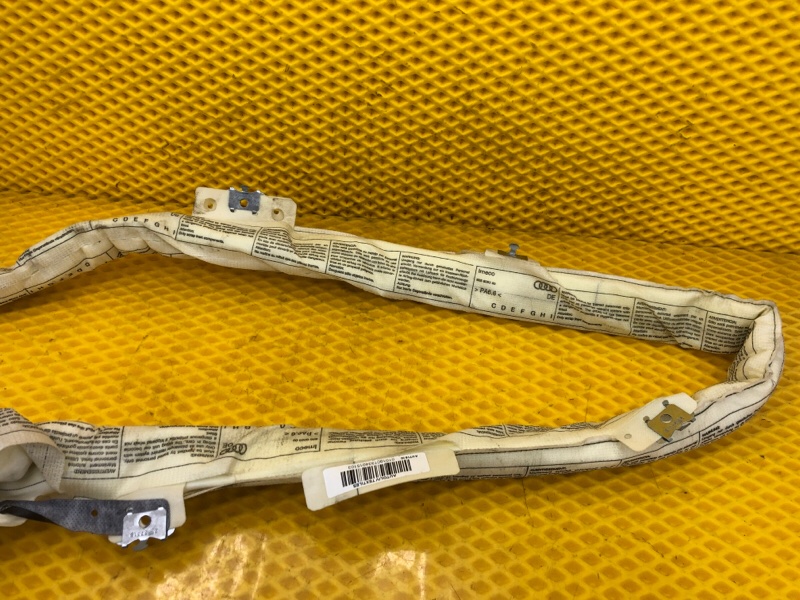 Шторка безопасности справа Audi Q7 2014 4L