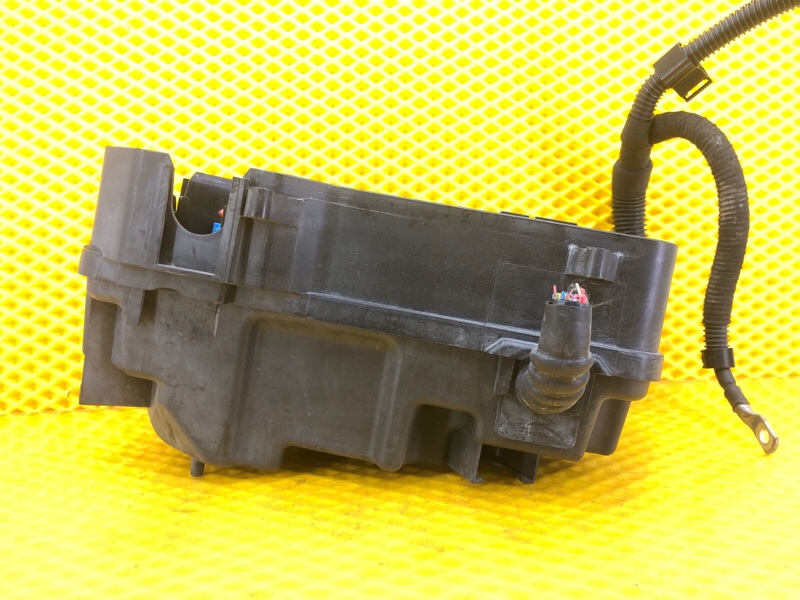 Блок предохранителей Audi Q7 2014 4L