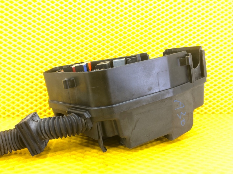 Блок предохранителей Audi Q7 2014 4L