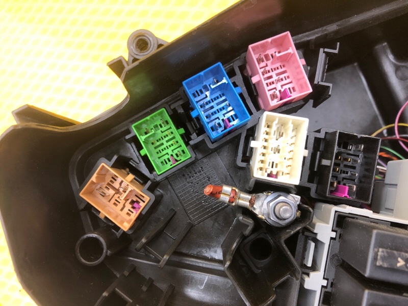 Блок предохранителей Audi Q7 2014 4L