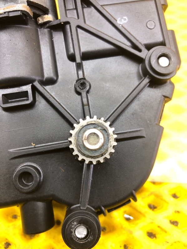 Моторчик люка Volkswagen Tiguan