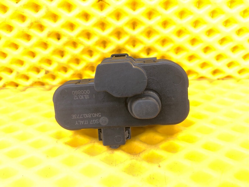 Активатор замка лючка бензобака Volkswagen Tiguan