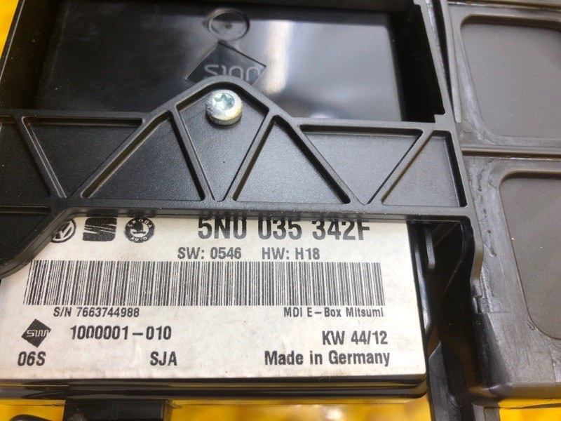 Блок управления мультимедией Volkswagen Tiguan