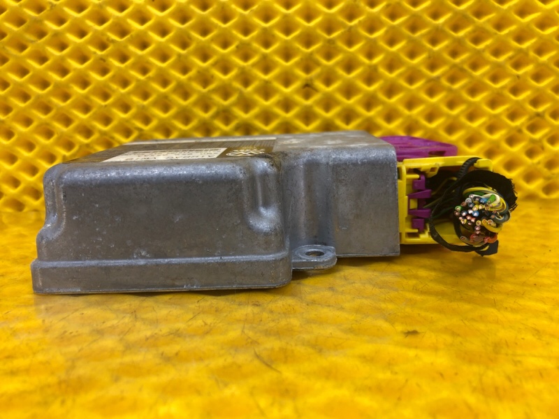 Блок управления airbag Volkswagen Tiguan