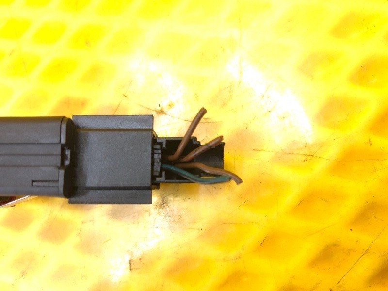 Кнопка аварийной сигнализации Volkswagen Tiguan