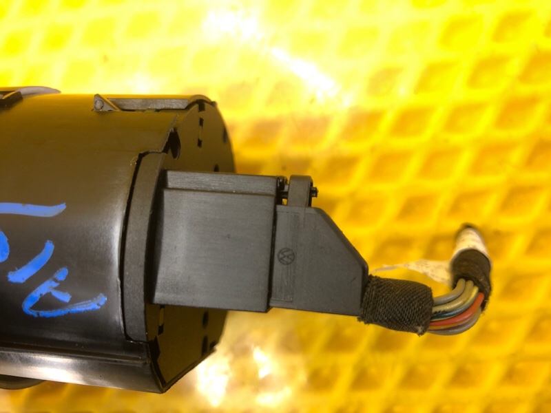 Блок управления светом Volkswagen Tiguan