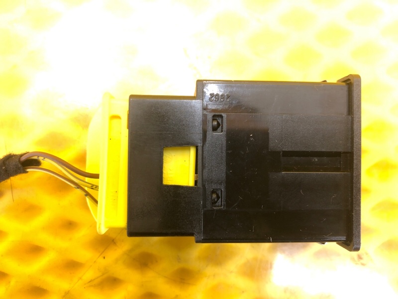 Выключатель подушки безопасности Volkswagen Tiguan