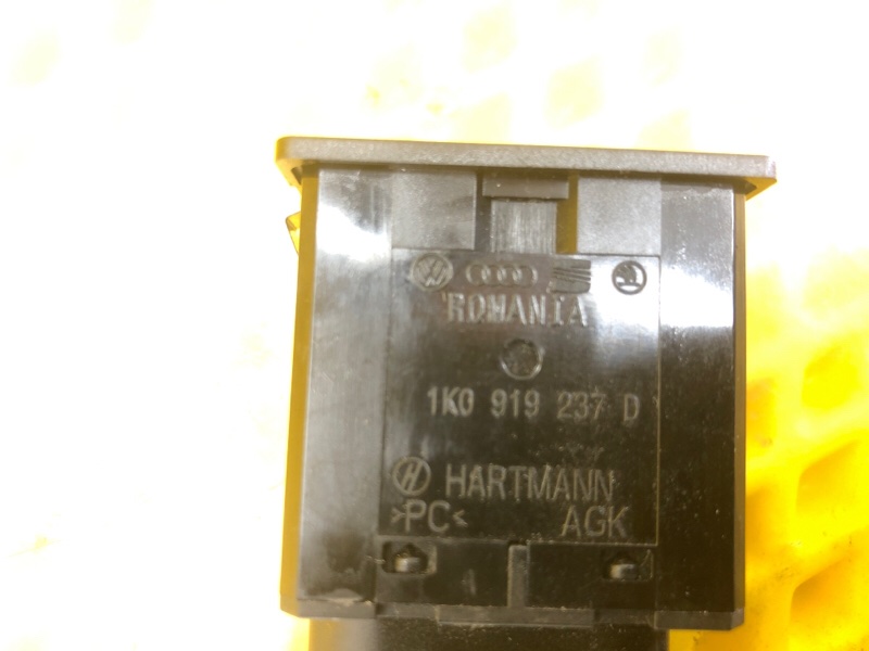 Выключатель подушки безопасности Volkswagen Tiguan