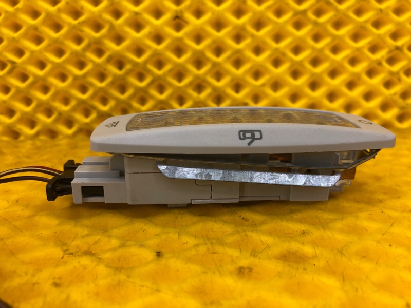 Плафон подсветки салона Volkswagen Tiguan