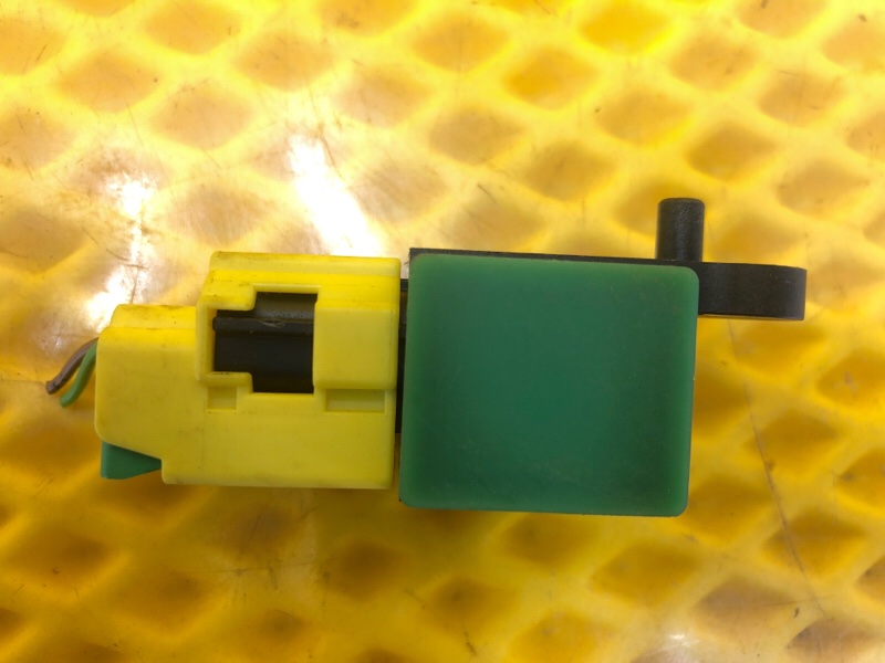 Датчик ускорения airbag Volkswagen Tiguan