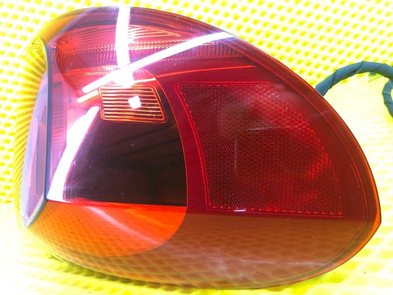 Фонарь задний левый Volkswagen Tiguan