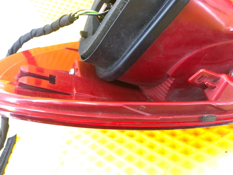 Фонарь задний левый Volkswagen Tiguan